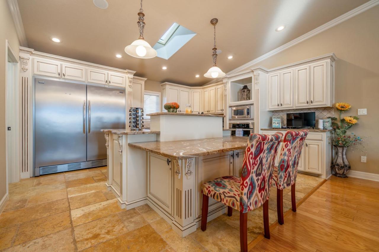 Views!! Luxury Condo W/Gourmet Kitchen, Breathtaking Views Lake Hamilton Екстериор снимка
