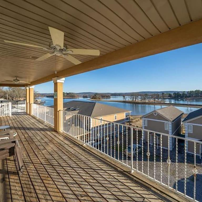 Views!! Luxury Condo W/Gourmet Kitchen, Breathtaking Views Lake Hamilton Екстериор снимка